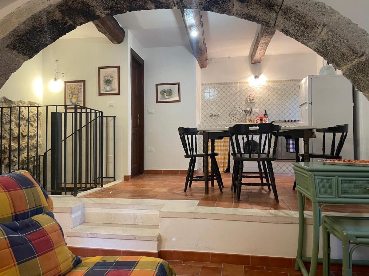 Terra Della Baronia Santo Stefano Di Sessanio Exterior foto