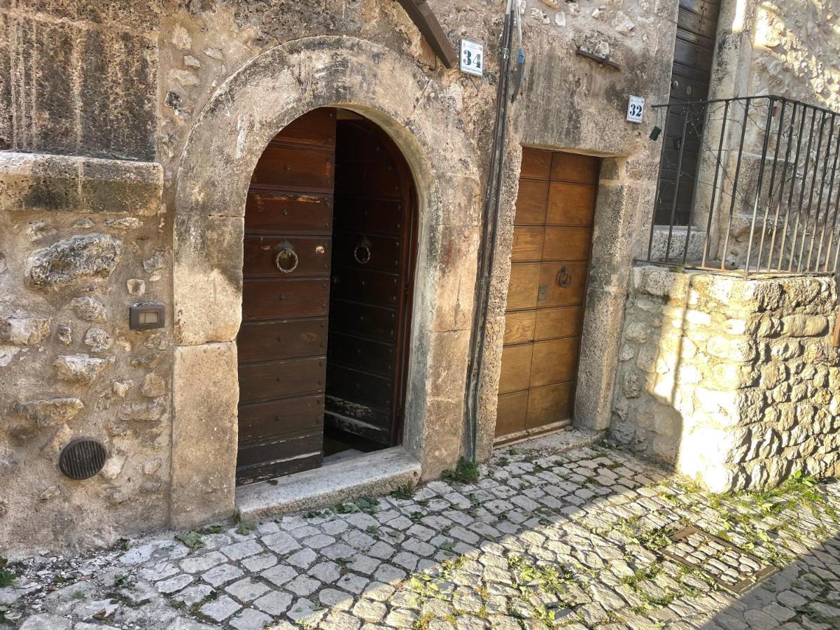 Terra Della Baronia Santo Stefano Di Sessanio Exterior foto